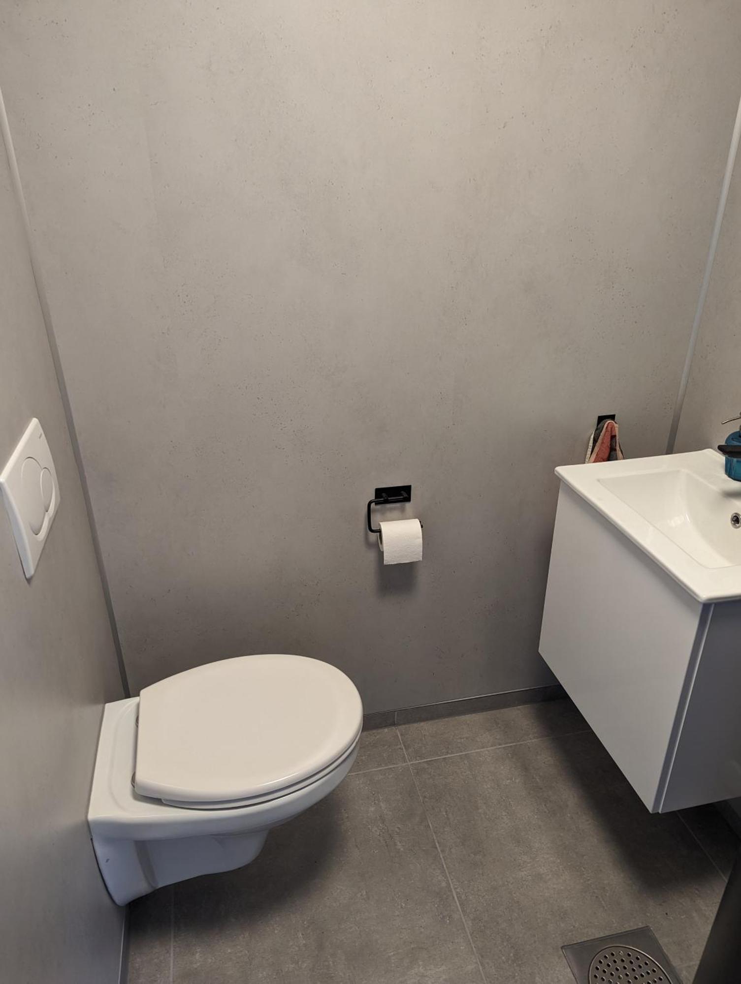 Nydelig Hytte Med Fantastisk Beliggenhet Ved Sjoen Vila Laupstad Exterior foto